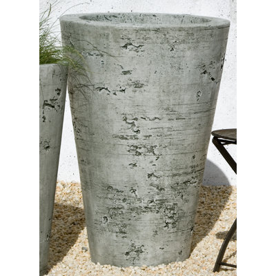 Campania InternationalSaguaro Cast Stone Pot Planter Campania